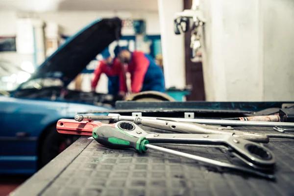 The Complete Guide to Choosing a Reliable Auto Repair Service